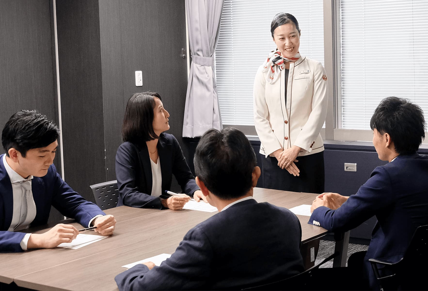 接遇マナー研修〈医療・介護従事者向け〉
