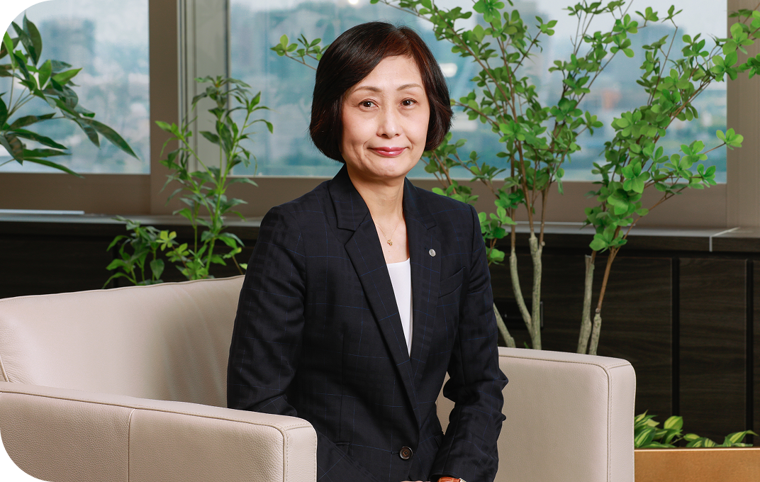 A photo of Tottori, CEO of JAL.
